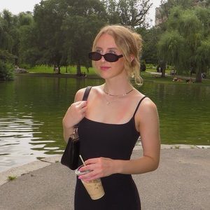 Meet your Posher, Autumn comeiro